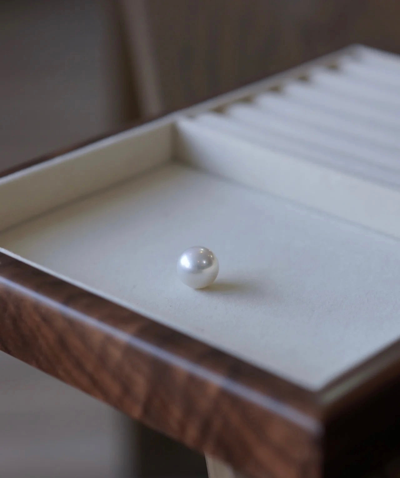 0.01Venus ——5-7.5mm white pearl（1pc in one clam)