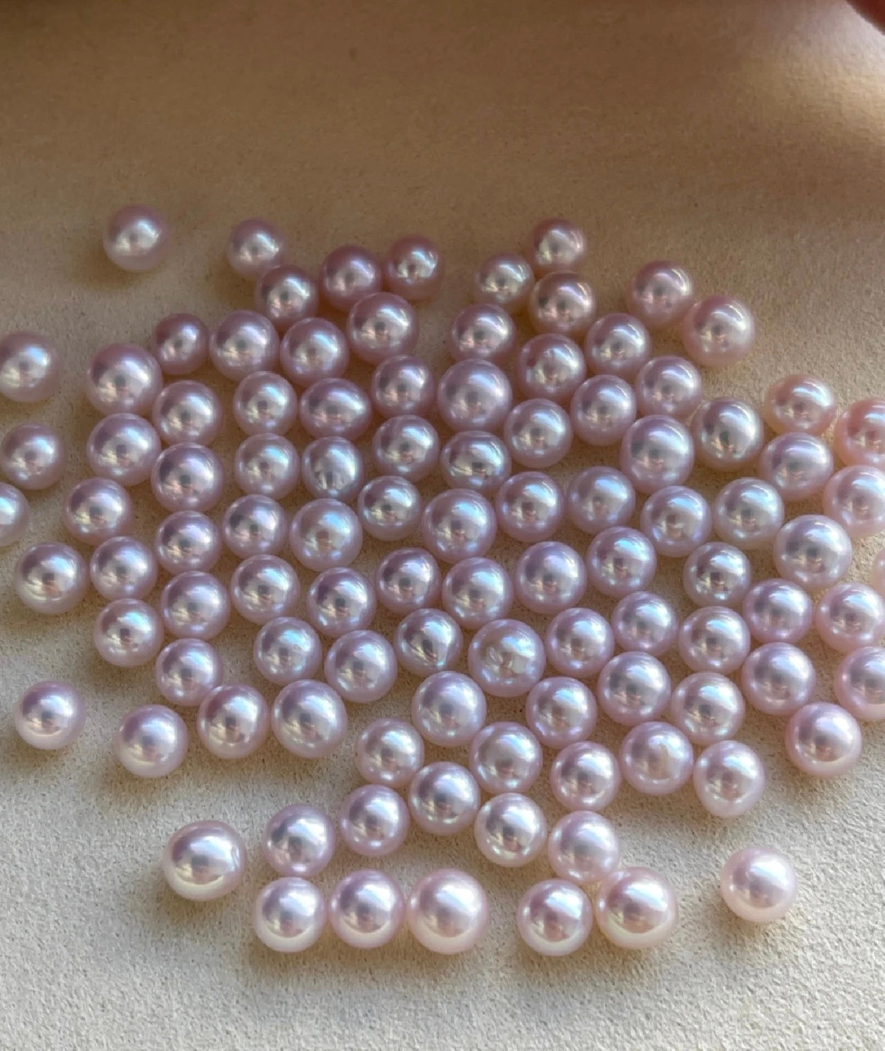 0.01Sweet heart——5-7mm Pink pearl 1pc in one clam)